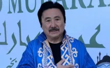 «Су кет». АҚШ-та жүрген Марат Омаров жаңа ән шығарды