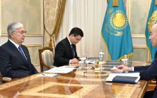 «Апаттан қираған үйлерді тез арада қалпына келтіруді тапсырды»: Тоқаев Өнеркәсіп және құрылыс министрін қабылдады