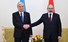 Мемлекет басшысы Армения Премьер-министрімен шағын құрамда келіссөз жүргізді