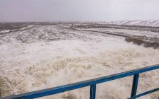 «Қаражатты ұрлаған»: Алматыда сел бөгетін салған мердігер ұйымға қатысты қылмыстық іс қозғалды