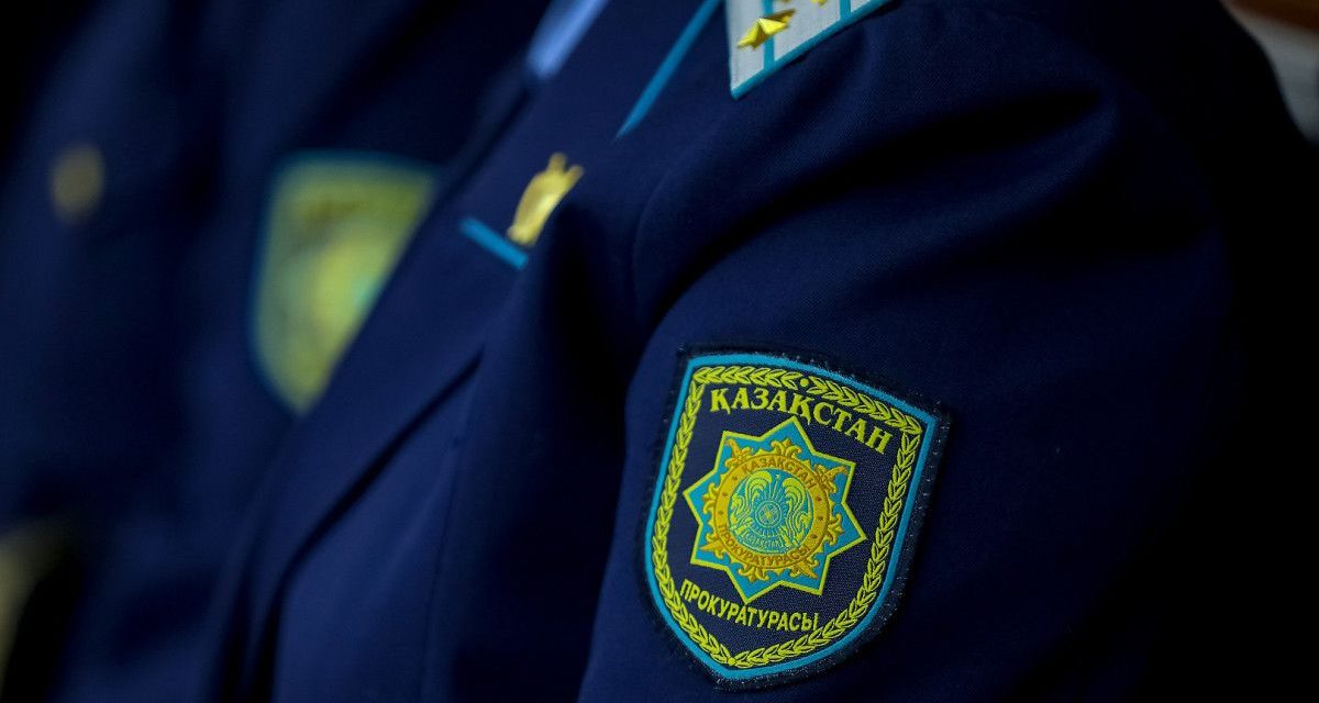 Аса ірі мөлшерде алаяқтық жасаған күдікті Ресейден экстрадицияланды