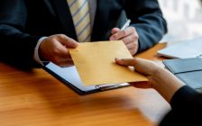 Астанада мектеп бухгалтерлері 130 млн теңге жымқырған