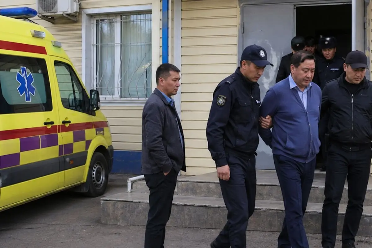 Батыс Қазақстанда 7 бас дәрігер пара алу күдігімен ұсталды