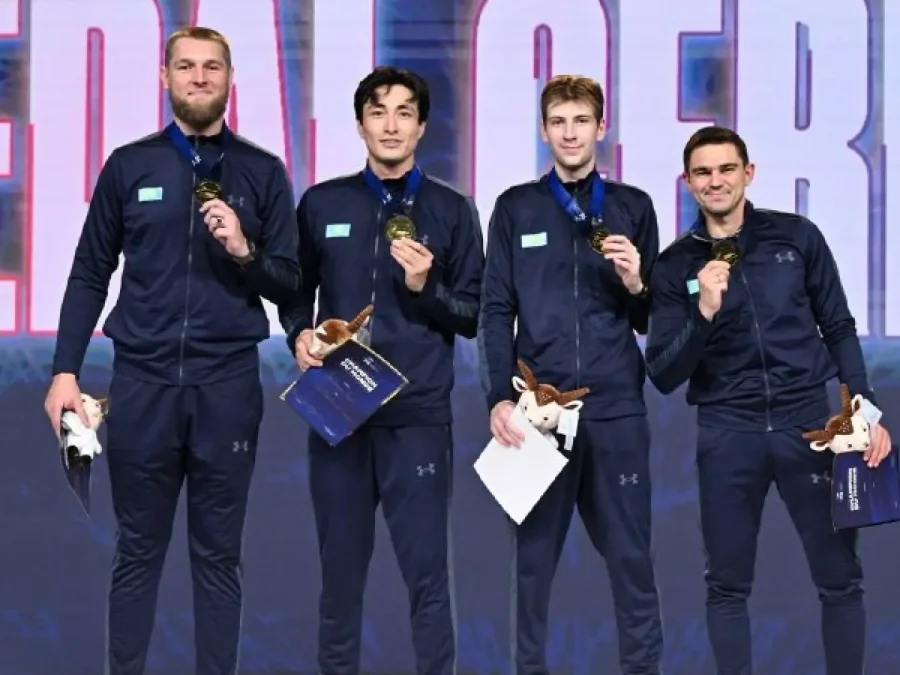 Тоқаев семсершілерді әлем чемпионатындағы тарихи жеңісімен құттықтады