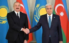 Ильхам Әлиев Президент Тоқаевқа Қарабақты қалпына келтіруге көмектескені үшін алғыс білдірді