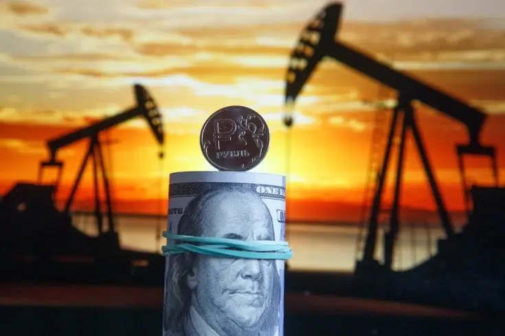 Таяу Шығыстағы шайқас: Brent мұнайы 100 доллардан асты