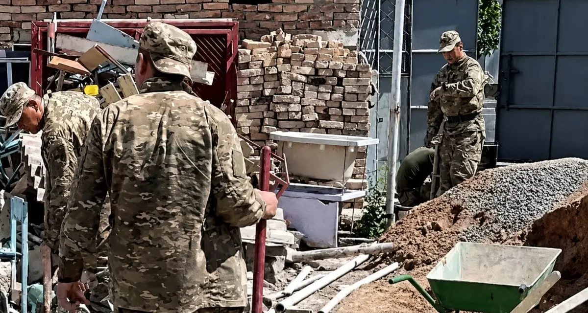 Әскери киімдегілердің құрылыс салуы: Қорғаныс министрлігінің түсіндірмесі
