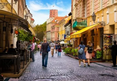 Жалған жарнамаға сенген ақтөбелік Литвада қаңғып қалды
