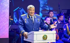 «Бес автокөлік тігіледі»: Президент Тоқаев Тоқтар Әубәкіровты мерейтойымен құттықтады