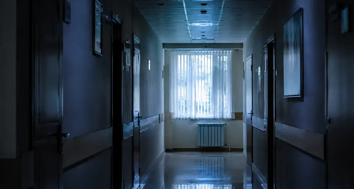 Қостанайда әлеуметтік қызмет көрсету орталығында асөспірім көз жұмды