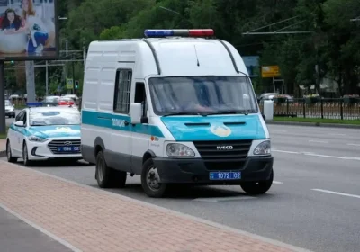 «Есірткі іздеп жүр деп ойладым»: Алматы тұрғыны бейтаныс жігітті ұрып-соқты