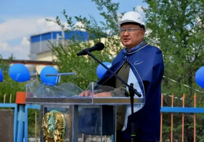 «Қазақмыс» Нұрқазғандағы жұмыскерлерге арналған жаңа кешеннің іргетасына естелік капсула салды