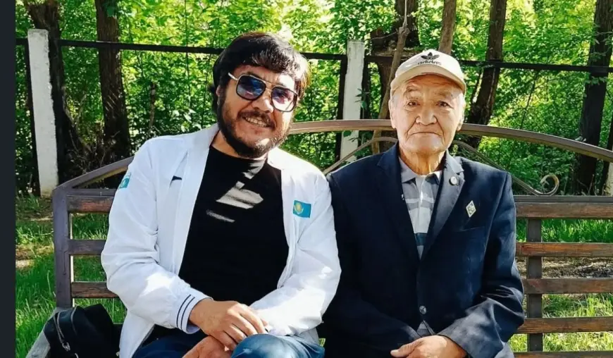 «Өмірімдегі ең ауыр күн болды»: Дариға Бадықованың экс-күйеуі қара жамылды