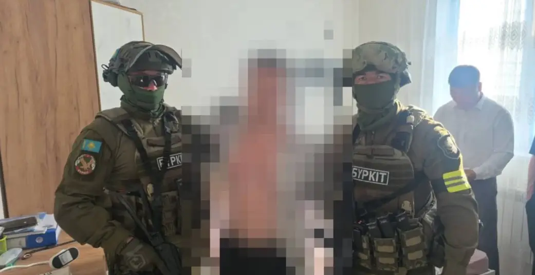 Оралда халықаралық іздеуде жүрген күдікті шкафтың ішінен табылды