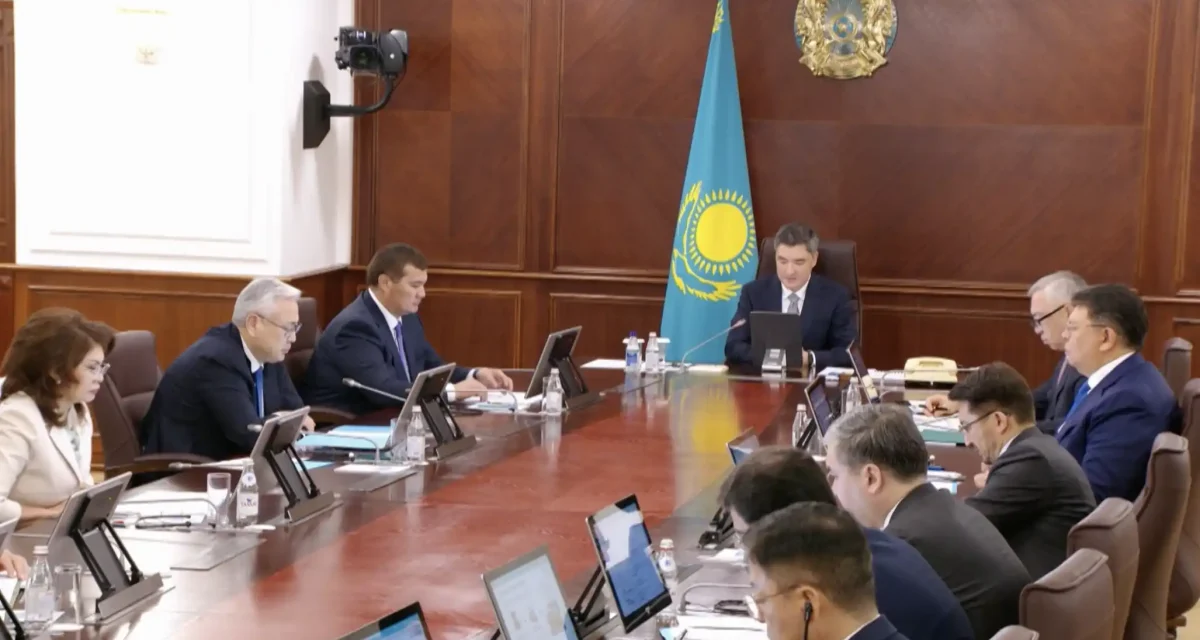 Бектенов заңсыз әкелінетін көліктерге тосқауыл қоюды тапсырды