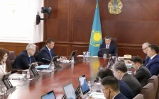 Бектенов заңсыз әкелінетін көліктерге тосқауыл қоюды тапсырды