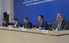 «Бәйтерек» топ-менеджерлерді неге қысқартпай отыр?