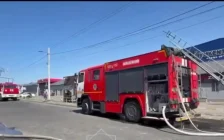 Шымкентте автокөлік жөндеу бокстары өртенді