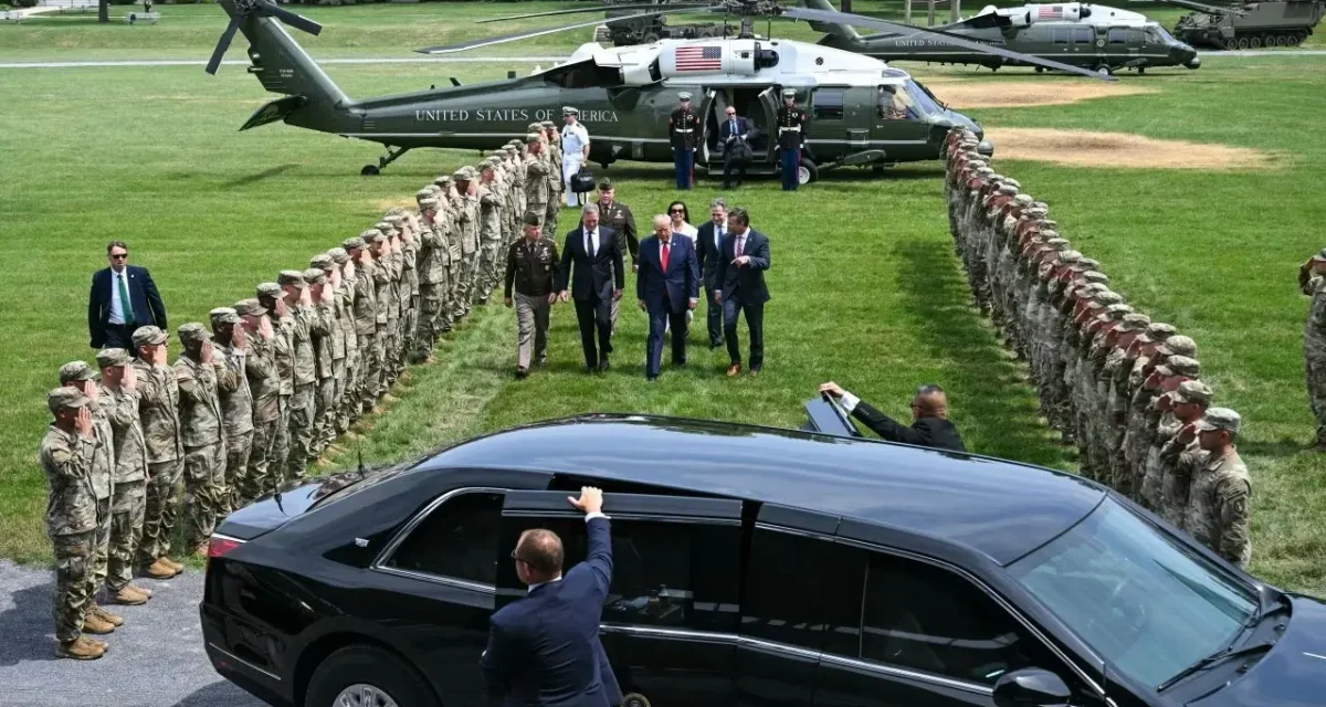 Трамп Ирандағы әскери операцияларды кеңейту мүмкіндігін қарастыруда