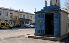 Жаркентте мектеп ауласында ойнап жүрген 10 жастағы қыз тоққа түсіп, қайтыс болды
