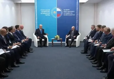 Тоқаев Путинге Украинадағы қақтығысты мұздатуды ұсынды