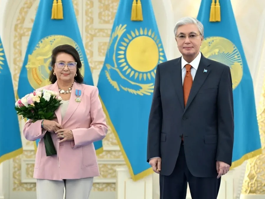 Қасым-Жомарт Тоқаев бір топ қоғам қайраткерін мемлекеттік наградалармен марапаттады
