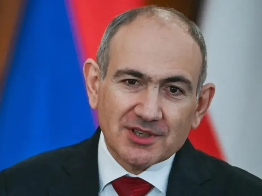 Никол Пашинян бастаған Армения үкіметі отставкаға кетті