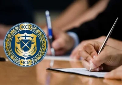 Жеке сот орындаушысы борышкерлердің ақшасын туыстарының шотына аударған