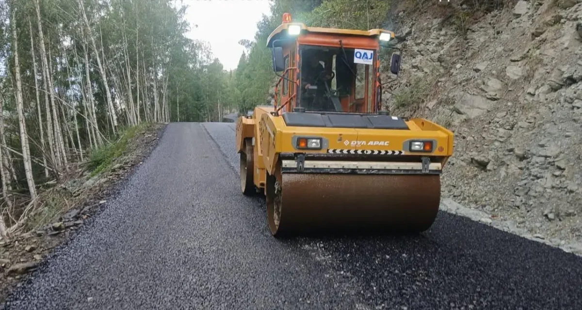 Өскемен-Рахман қайнары жолында орташа жөндеу жұмыстары жүріп жатыр