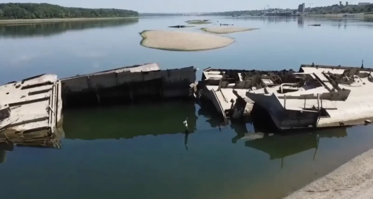Дунай деңгейінің төмендеуі 1944 жылы батқан нацистік кемелерді ашты