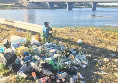Қарағанды облысында Нұра өзенінің жағасы қоқысқа толды: тазалыққа кім жауапты?