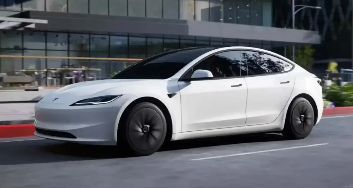 Tesla электромобильдерді жаппай кері қайтарып жатыр