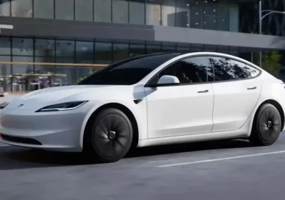 Tesla электромобильдерді жаппай кері қайтарып жатыр
