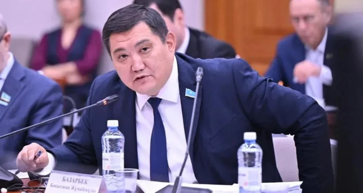Экс-депутат Бақытжан Базарбектің үстінен қылмыстық іс қозғалды