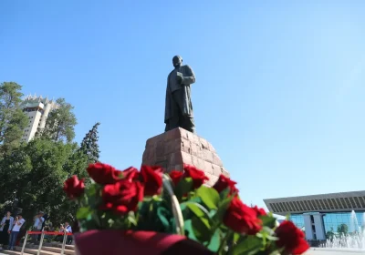 Ғұлама Абай: Қазақ елі биыл 10 тамызды қалай атап өтеді және бұл күннің мәні неде?