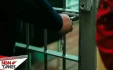 Астанада такси жүргізушісінен сүйіс талап еткен жолаушы 10 тәулікке қамалды