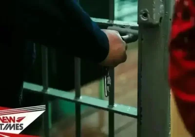 Астанада такси жүргізушісінен сүйіс талап еткен жолаушы 10 тәулікке қамалды