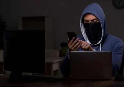 Түркістанда алаяқтар медицина ұйымының басшысынан 15 млн теңге бопсалады