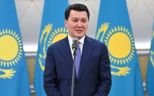 «Үлкен абырой»: Ерлан Карин вице-президент болып тағайындалған соң пікір білдірді