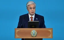 Қасым-Жомарт Тоқаев Республикалық тамыз конференциясында ұстаздарды құттықтады