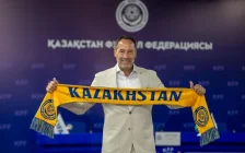 Қазақстан құрамасын 62 жастағы Джон ван ‘т Скип бастады