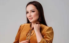 «Әртүрлі жағдайдағы аналар бар»: Жазира Байырбекова перзентхана алдында думандатуға қарсы екенін айтты