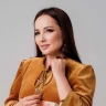 «Әртүрлі жағдайдағы аналар бар»: Жазира Байырбекова перзентхана алдында думандатуға қарсы екенін айтты