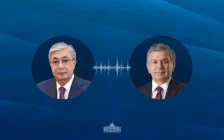 Мемлекет басшысы Өзбекстан Президентімен сөйлесті