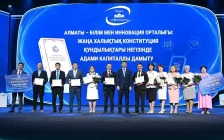 Алматы әкімі білім беру саласының тамыз конференциясына қатысты