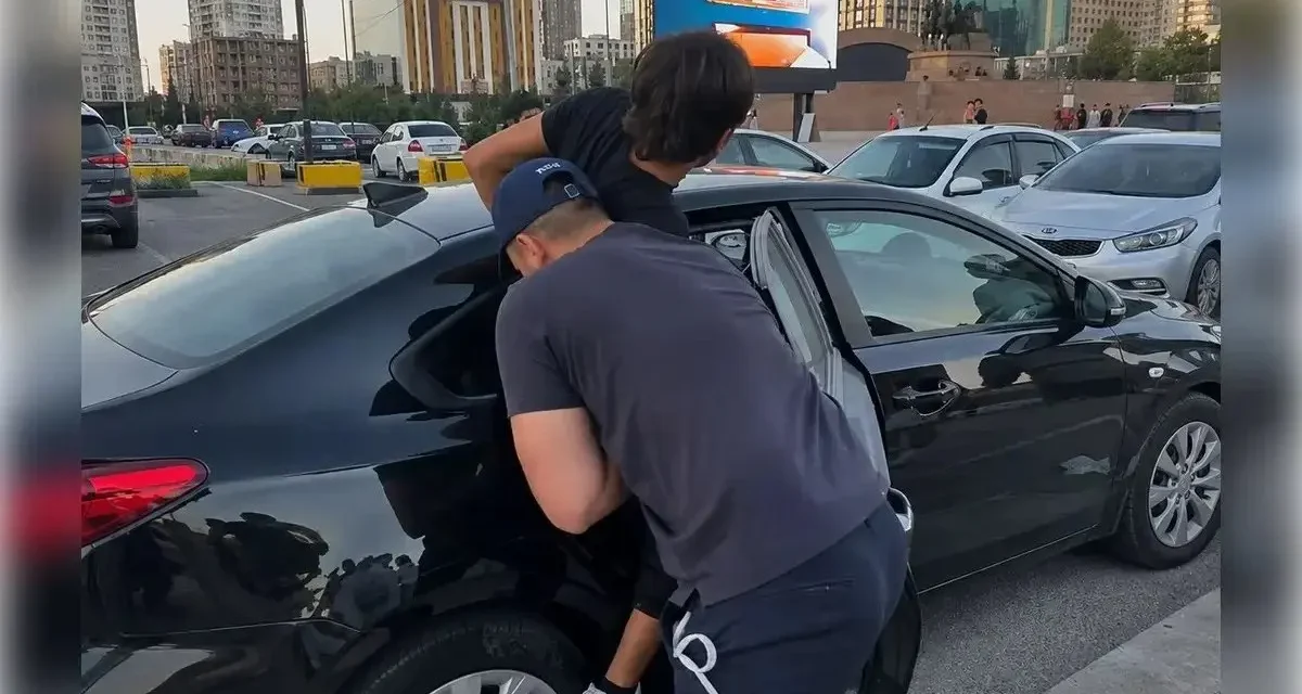 Атыраудағы ұстау сәті видеоға түсті: полиция түсініктеме берді