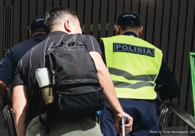Астанада подъезде дәретін өткізген адам 10 тәулікке қамалды