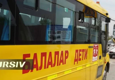 Қонаев маңында жолаушылар автобусы лайға батып, 27 адам құтқарылды