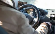 Абай облысында көлік ұрлап, өртеген жасөспірімдерге сот үкімі шықты