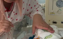 Алматыда 27 жастағы әйел бірден үш ұлды дүниеге әкелді